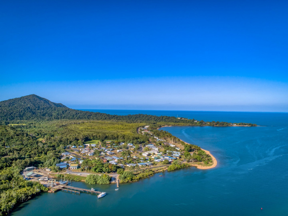 Sunny Coast agent Tavis Callard lists tropical paradise for sale in COCONUTS just south of Cairns